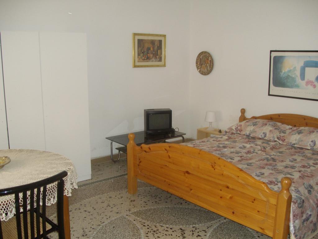Villino Claudia 30 Mt Mare Villa Porto Cesareo Szoba fotó