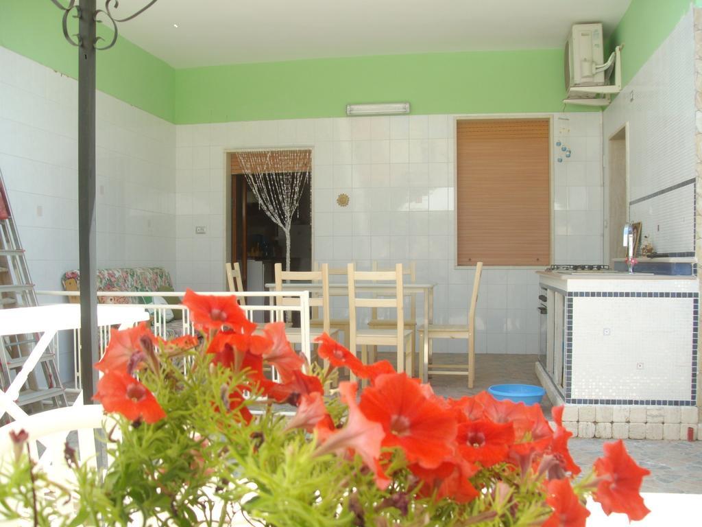 Villino Claudia 30 Mt Mare Villa Porto Cesareo Szoba fotó