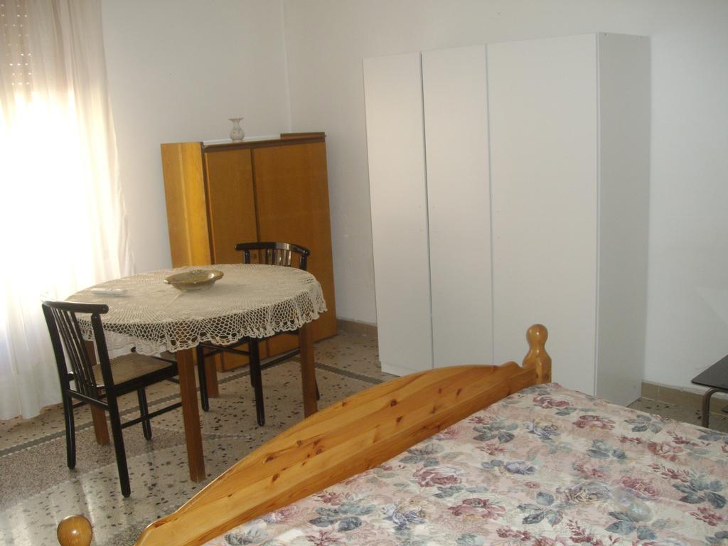Villino Claudia 30 Mt Mare Villa Porto Cesareo Szoba fotó